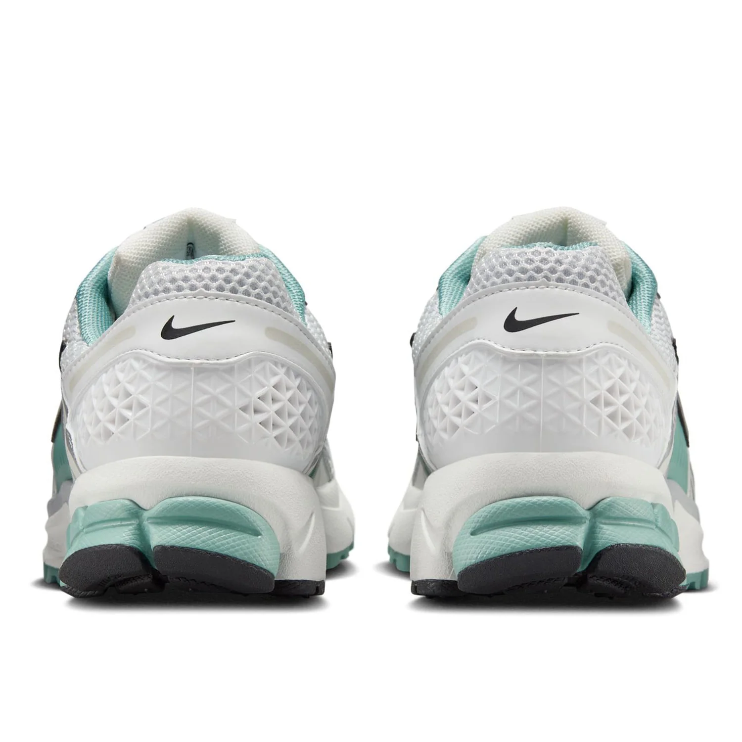 NIKE ZOOM VOMERO 5 | 101 SUMMIT - Image 5