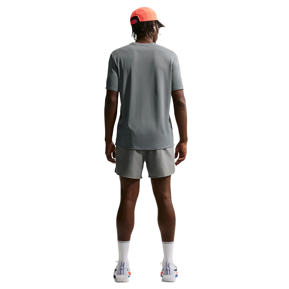M MILER DF UV SS RUN TOP | 084 SMOKE - Image 2